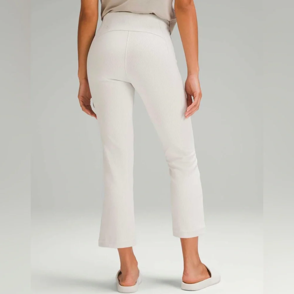 NWOT Lululemon Ribbed Softstreme Zip-Leg High-Rise Cropped Pants 25" /co… - Picture 4 of 11